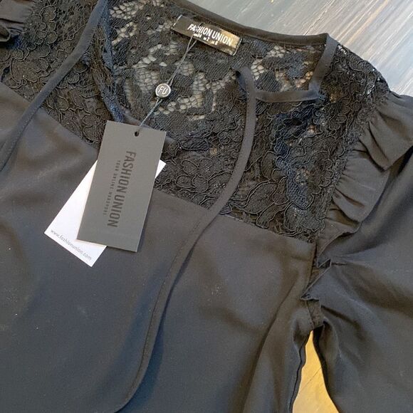 𝅺FASHION Union Chiffon And Lace Dress Black Short Sleeve NWT - Picture 2 of 6